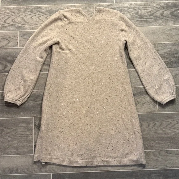 Elegant Cream V-Neck Dress - Picture 2 of 2